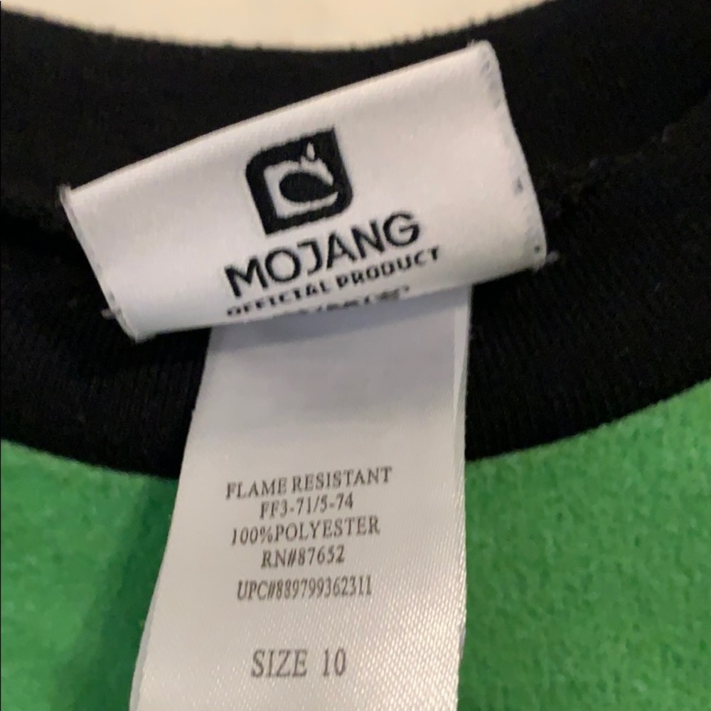Minecraft pajama shirt - Picture 2 of 3